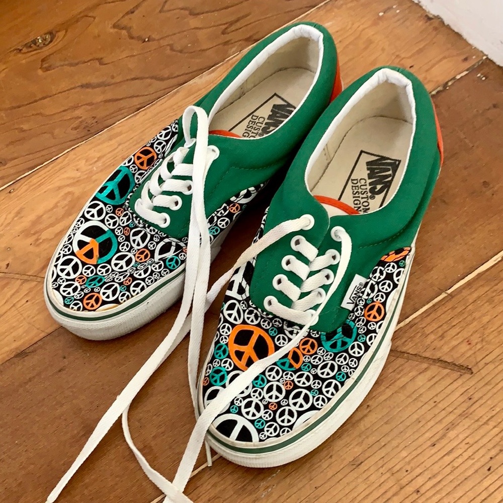 Van’s Custom Design Peace Sign Women Lace-up Shoe